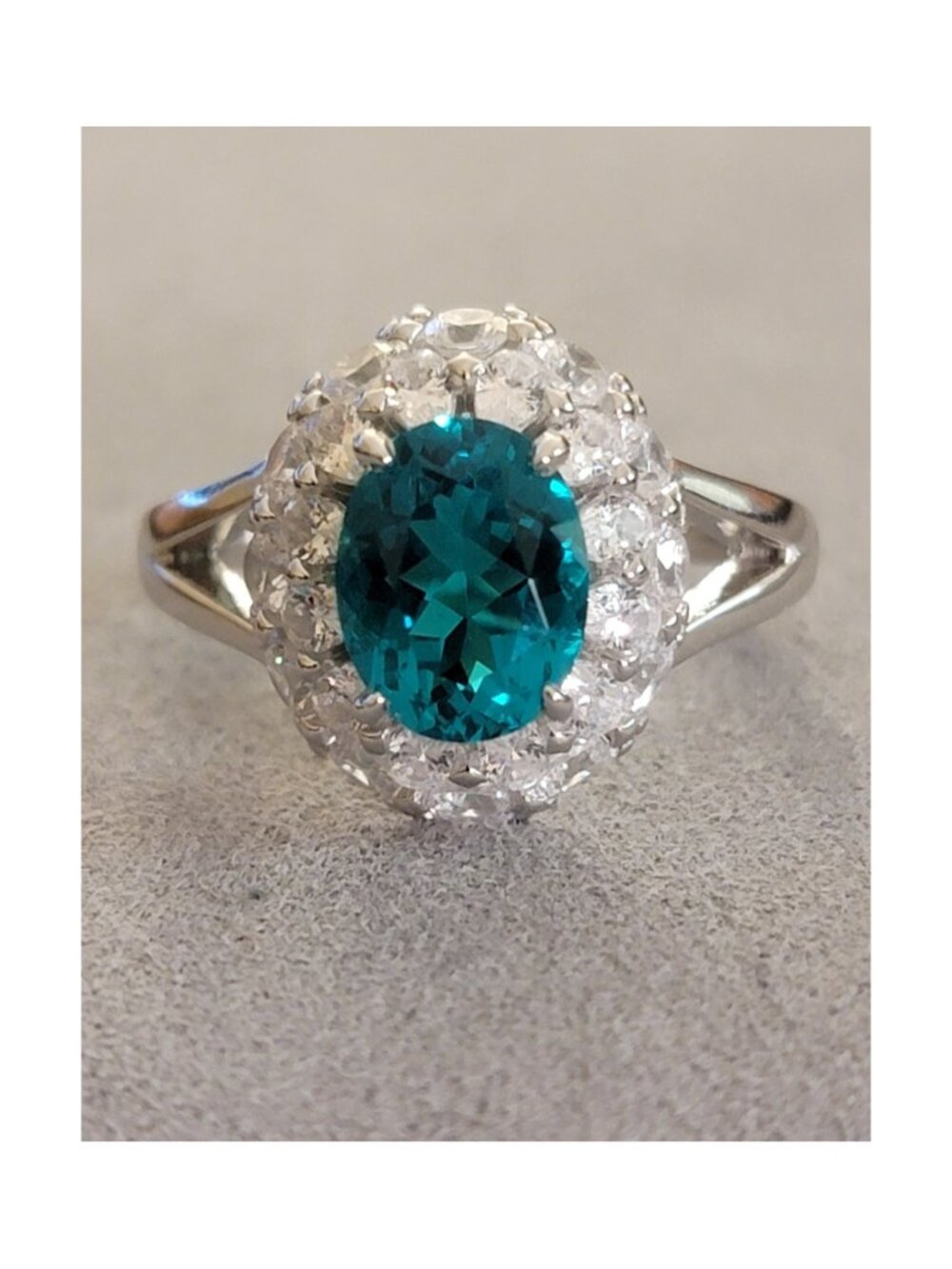 IGI Certified Lab Grown Emerald & Moissanite Halo Ring Size 7.5 NWT